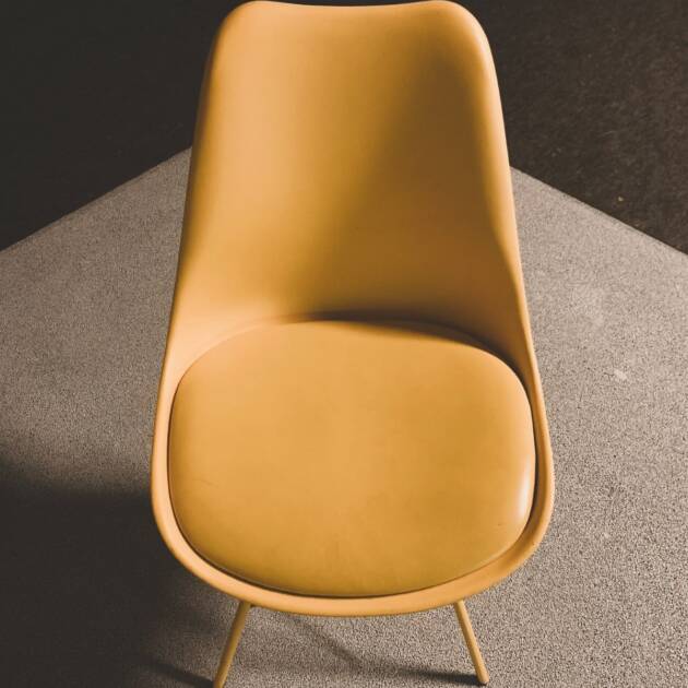 Elegant chair